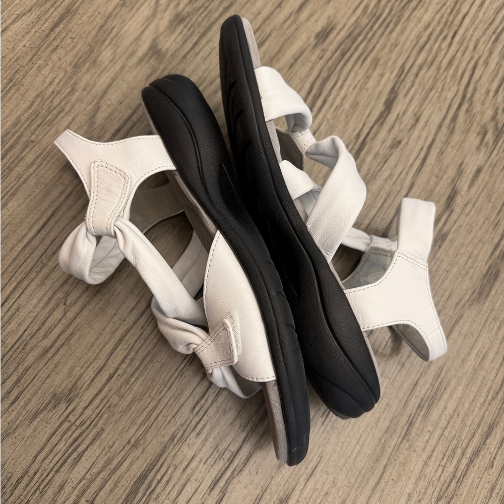 Clarks White and Black Sandals with Curved Sole